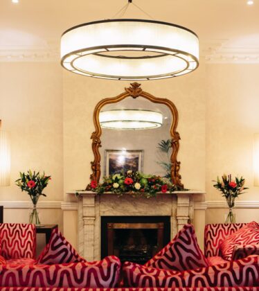 marine-hotel-sutton-lobby-01