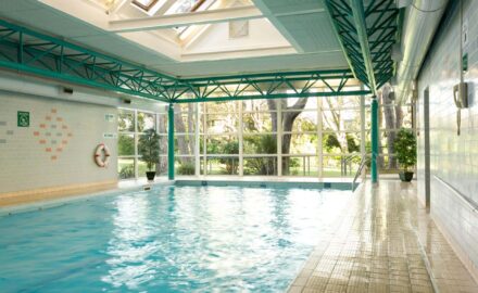 marine-sutton-hotel-pool