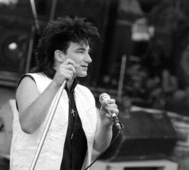 bono-1062332_1280